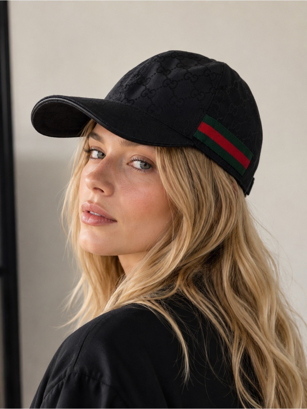 Authentic Gucci black monogram canvas baseball hat red green accents unisex M